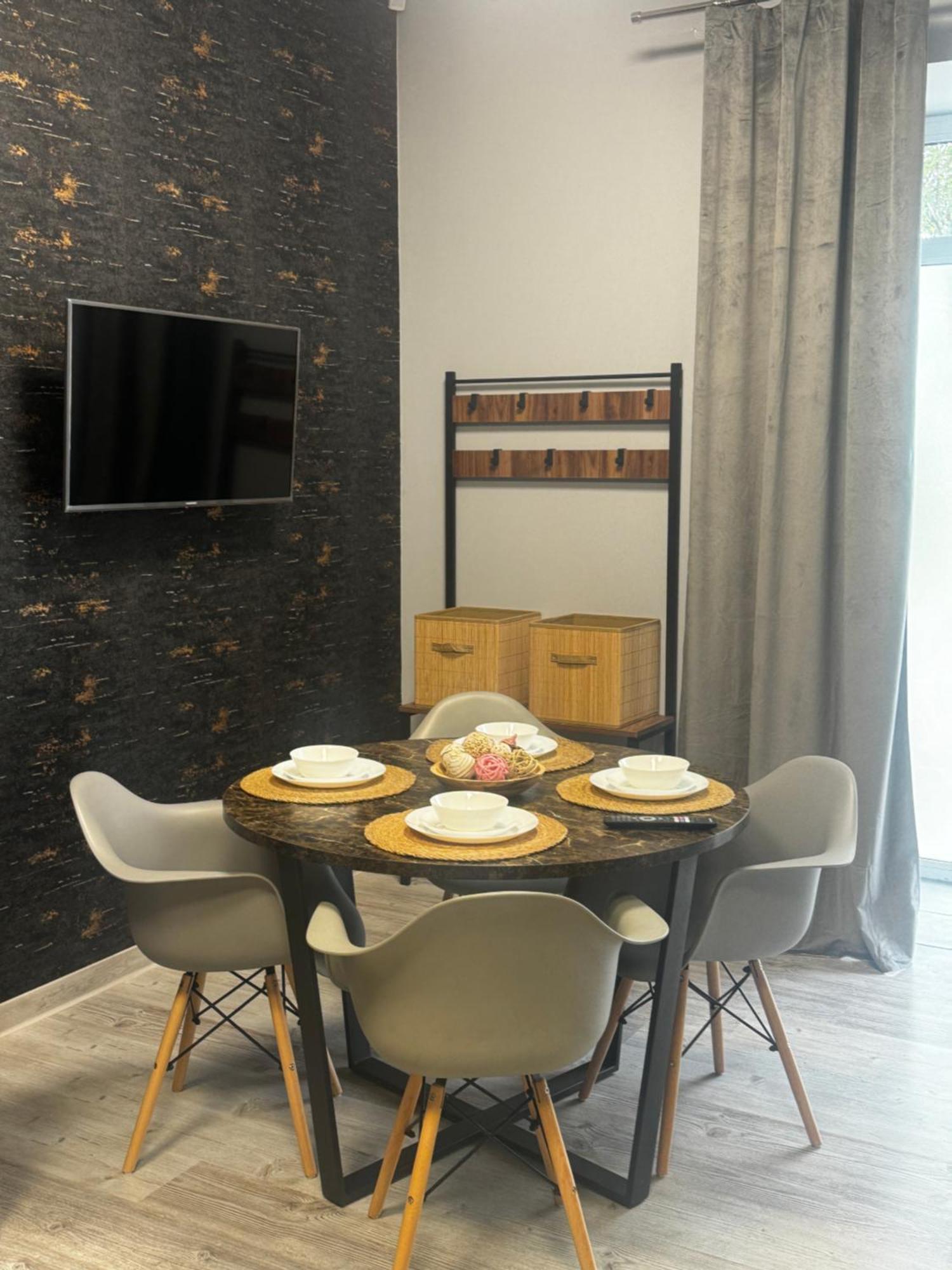 Apartamenty I Pokoje „Pod Jedynka” Константинув-Лодзький Екстер'єр фото